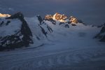 Berner Oberland Aletschgletscher Jungfrau bei Sonnenaufgang